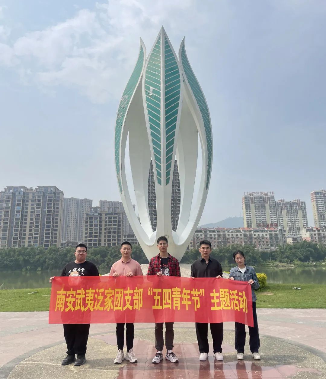 1690530933544911.jpg 1690530933544911.jpg