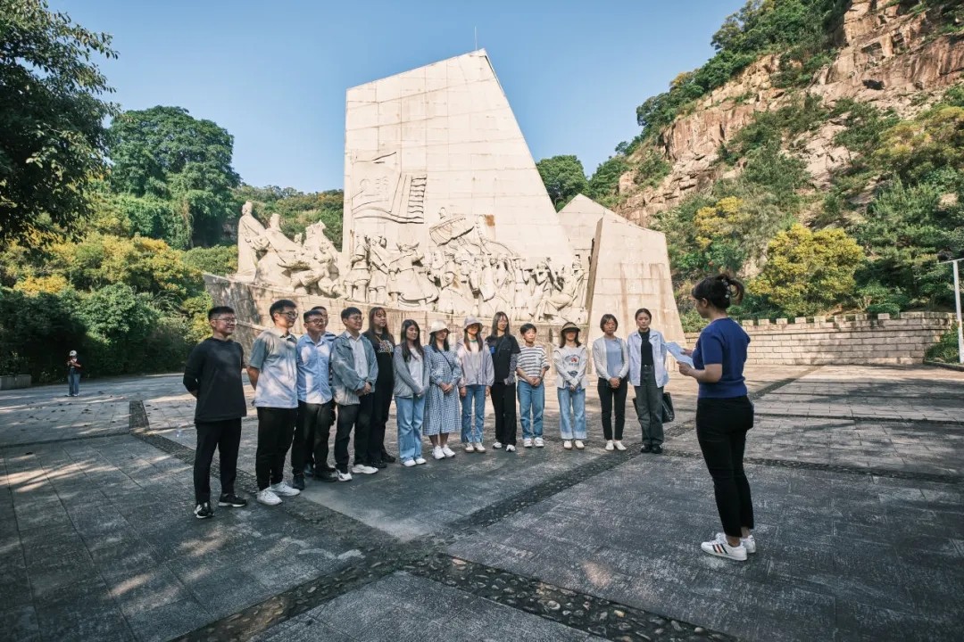 1725860633699954.jpg 1725860633699954.jpg