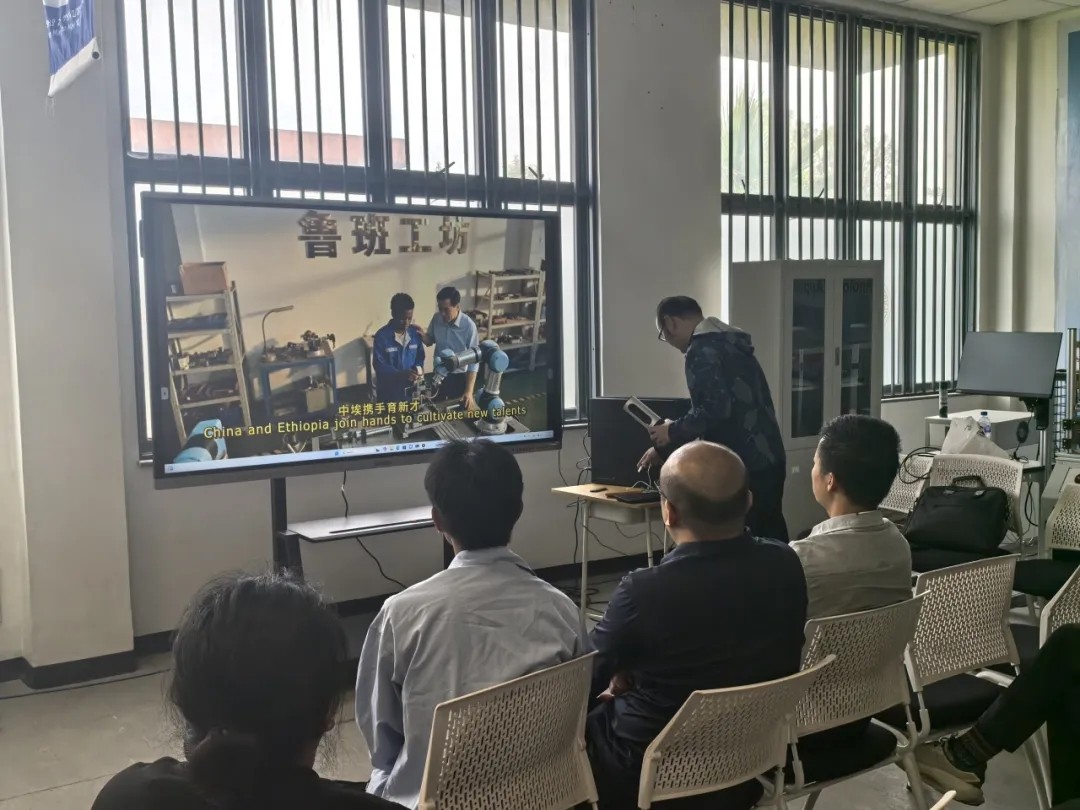 1748566638182928.jpg 1748566638182928.jpg