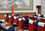 李克強(qiáng)主持召開經(jīng)濟(jì)形勢(shì)專家和企業(yè)家座談會(huì)