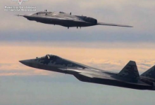 俄媒：蘇-57將與“獵人”無人戰(zhàn)機(jī)混編行動