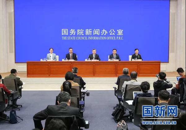 2021年3月25日，國務(wù)院新聞辦公室舉行政策例行吹風(fēng)會，請商務(wù)部、工業(yè)和信息化部、海關(guān)總署有關(guān)負(fù)責(zé)人介紹《區(qū)域全面經(jīng)濟(jì)伙伴關(guān)系協(xié)定》生效實(shí)施國內(nèi)相關(guān)工作情況，并答記者問。