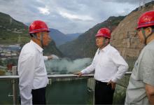 郝鵬赴中國三峽集團(tuán)白鶴灘水電站調(diào)研強(qiáng)調(diào) 深入貫徹習(xí)近平總書記賀信精神 勇攀科技高峰 