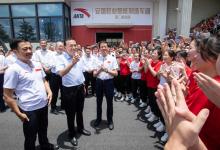 李克強(qiáng)主持召開國務(wù)院常務(wù)會(huì)議|堅(jiān)持就業(yè)優(yōu)先，以發(fā)展促就業(yè)，以穩(wěn)就業(yè)支撐經(jīng)濟(jì)加快恢復(fù)和平穩(wěn)發(fā)展