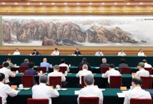 習(xí)近平在中央統(tǒng)戰(zhàn)工作會(huì)議上強(qiáng)調(diào) 促進(jìn)海內(nèi)外中華兒女團(tuán)結(jié)奮斗 為中華民族偉大復(fù)興匯聚偉力