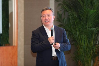 清華大學(xué)全球產(chǎn)業(yè)研究院副院長(zhǎng)李東紅
