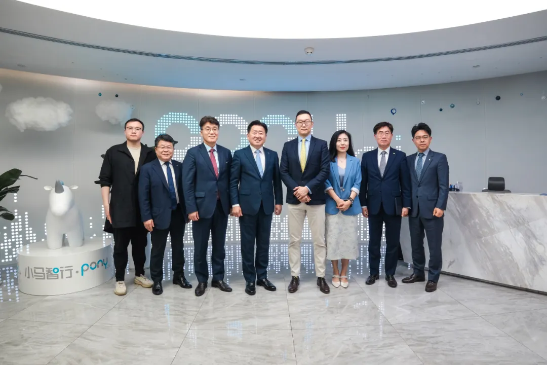 韓國(guó)濟(jì)州特別自治道知事吳憐勛參訪小馬智行，贊賞無(wú)人駕駛出行服務(wù)