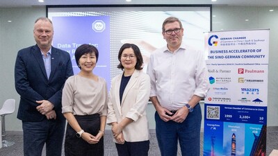 TüV南德、中國(guó)德國(guó)商會(huì)及德國(guó)羅德律師事務(wù)所三方代表會(huì)后合影