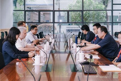 TüV 南德與日立電梯雙方進行技術(shù)交流