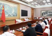 李強主持召開經(jīng)濟形勢專家和企業(yè)家座談會