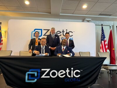 前排：Trident Global Holdings董事長(zhǎng)Jong Hyeog Yun和Zoetic Global聯(lián)合創(chuàng)始人兼執(zhí)行總裁Jerome Ringo 后排：Trident Global Holdings首席執(zhí)行官Sam Chi；前俄亥俄州國(guó)會(huì)議員兼Zoetic Global首席全球業(yè)務(wù)開發(fā)官Tim Ryan；Zoetic Global首席執(zhí)行官Avery Hong