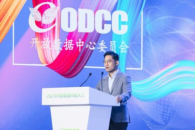 三星電子副總裁，閃存應(yīng)用工程師團(tuán)隊(duì)負(fù)責(zé)人沈昊?。═homas Shim）發(fā)表主題演講