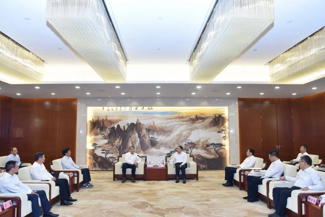 無錫高新區(qū):智慧農(nóng)業(yè)機(jī)器人研究所擁有全球首個(gè)AI＋智能農(nóng)業(yè)機(jī)器人通用控制器和完整算法及解決方案  