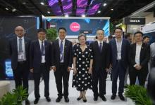 中國駐迪拜總領(lǐng)事歐渤芊一行蒞臨GITEX Global 2024新華三展臺(tái)參觀調(diào)研