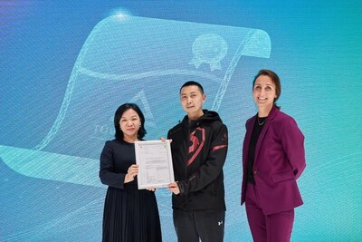 TüV萊茵為宗申機(jī)車車型SR125頒發(fā)WVTA認(rèn)證證書