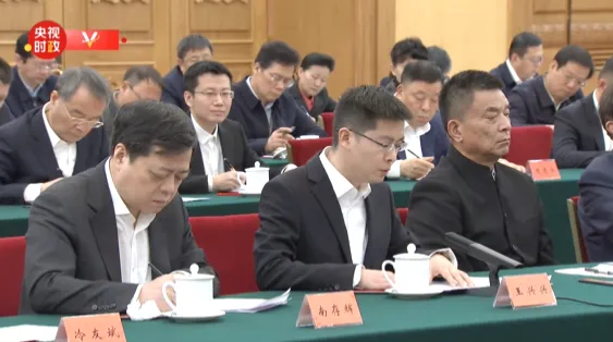 上海大學(xué)機電工程與自動化學(xué)院：民營企業(yè)座談會上，王興興校友現(xiàn)場發(fā)言