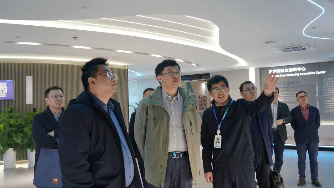 工信部科技司副司長甘小斌調(diào)研國家智能語音創(chuàng)新中心