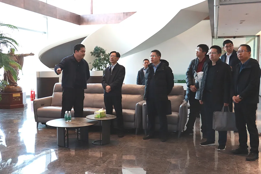 節(jié)水灌溉行業(yè)龍頭企業(yè)動(dòng)態(tài)|農(nóng)業(yè)農(nóng)村部農(nóng)田建設(shè)管理司司長郭永田一行蒞臨大禹節(jié)水調(diào)研座談  