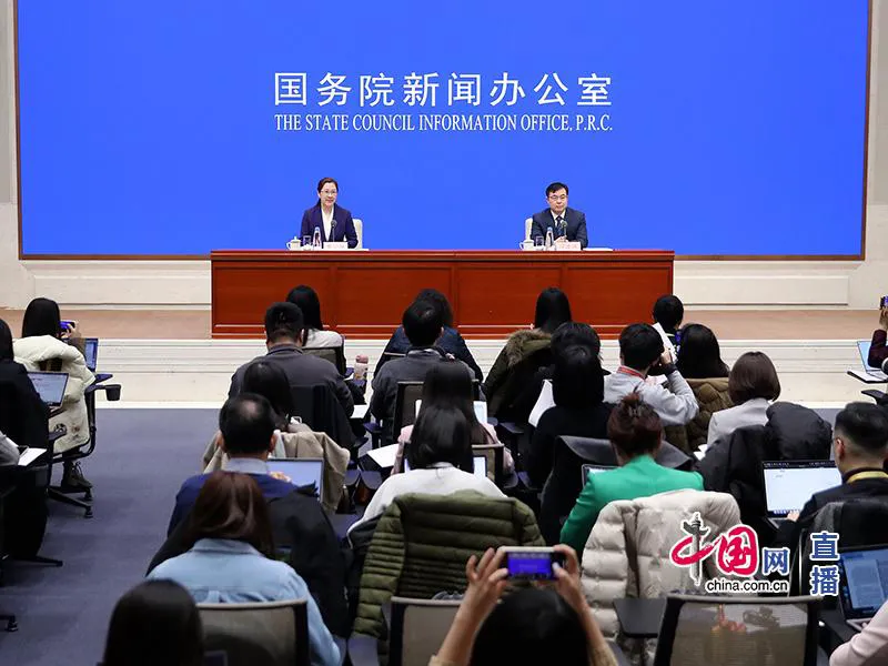 1-2月制造業(yè)“成績(jī)”出爐：集成電路、工業(yè)機(jī)器人等高技術(shù)產(chǎn)品產(chǎn)量激增