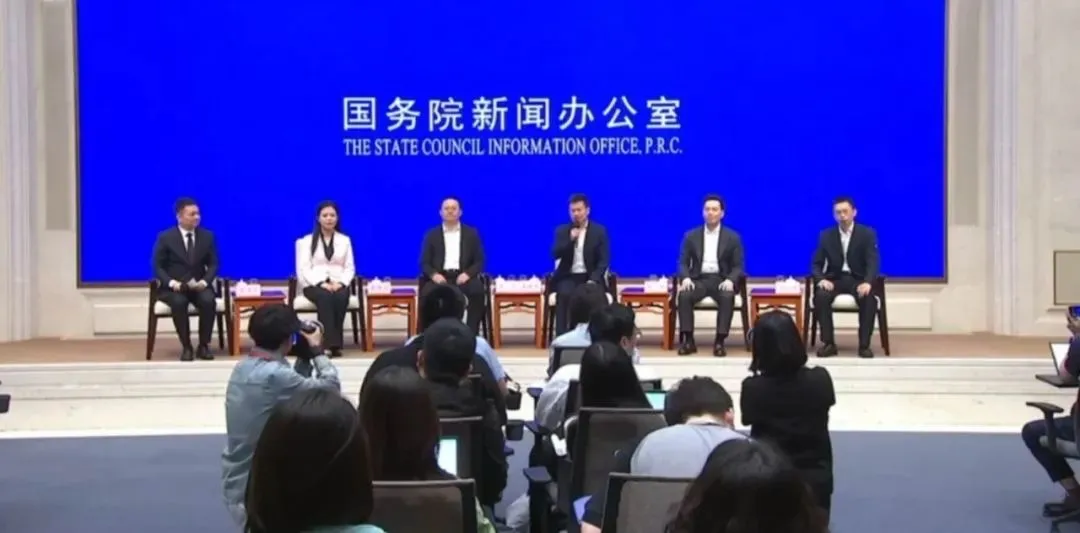 新征程上的奮斗者 | 北斗星通旗下佳利電子公司童建喜博士亮相國(guó)新辦發(fā)布會(huì)