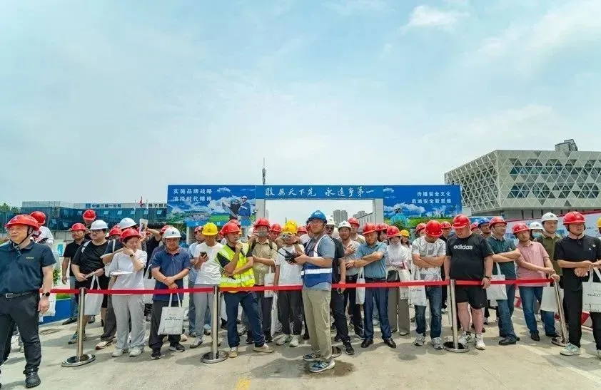智能建造 | 無(wú)人駕駛塔吊會(huì)自動(dòng)“送貨”