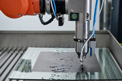 World first HydroPlasma?: Gentle, intensive and efficient removal of stubborn residues, like salt, oil, fingerprints, on glass, metal and plastic surfaces. (Copyright: Plasmatreat GmbH) World first HydroPlasma?: Gentle, intensive and efficient removal of stubborn residues, like salt, oil, fingerprints, on glass, metal and plastic surfaces. (Copyright: Plasmatreat GmbH)