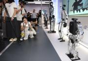 打造全球首家具身智能機器人4S店 推出機器人主題餐廳