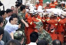 李克強總理察看震中災情 為生命讓路