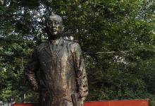 沈陽(yáng)自動(dòng)化所組織修繕蔣新松院士塑像
