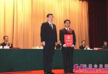 我國海洋監(jiān)測浮標(biāo)打造者——王軍成