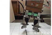 “會玩輪滑”機(jī)器人