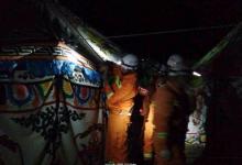 甘孜公安消防9車67人已全部到達(dá)塔公鄉(xiāng)境內(nèi)，連夜開展搜救