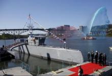 美國(guó)軍方第一艘反潛無人駕駛機(jī)械船舉行下水禮