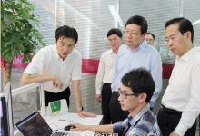 樓繼偉：頂住壓力、迎難而上，需要企業(yè)和政府共同努力